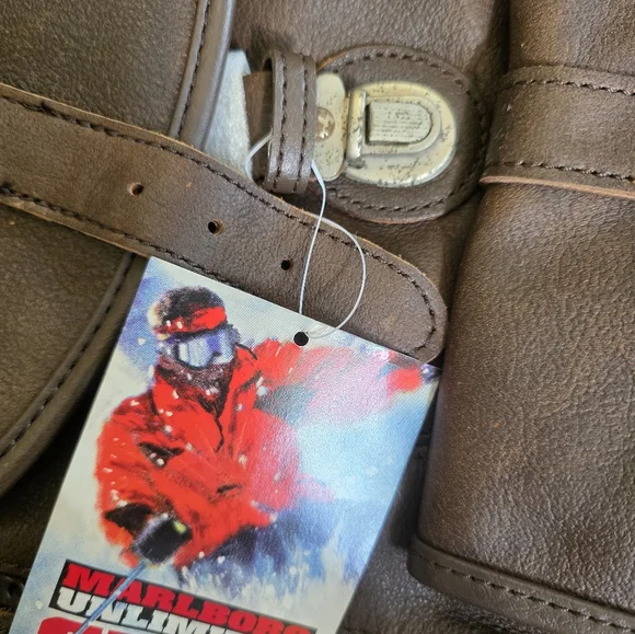 Vintage Marlboro Unlimited Gear- Leather / Cowhide Backpack - Picture 11 of 15